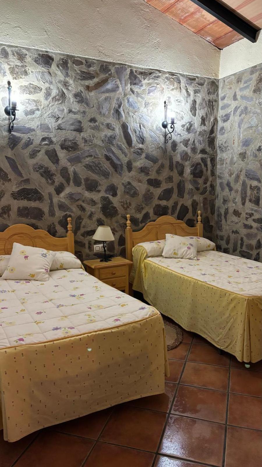 Fuentes de León Casas Rurales Los Llanos מראה חיצוני תמונה